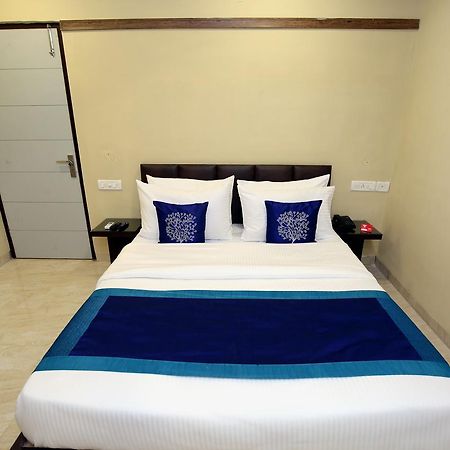 Hotel 7 Chandīgarh Εξωτερικό φωτογραφία