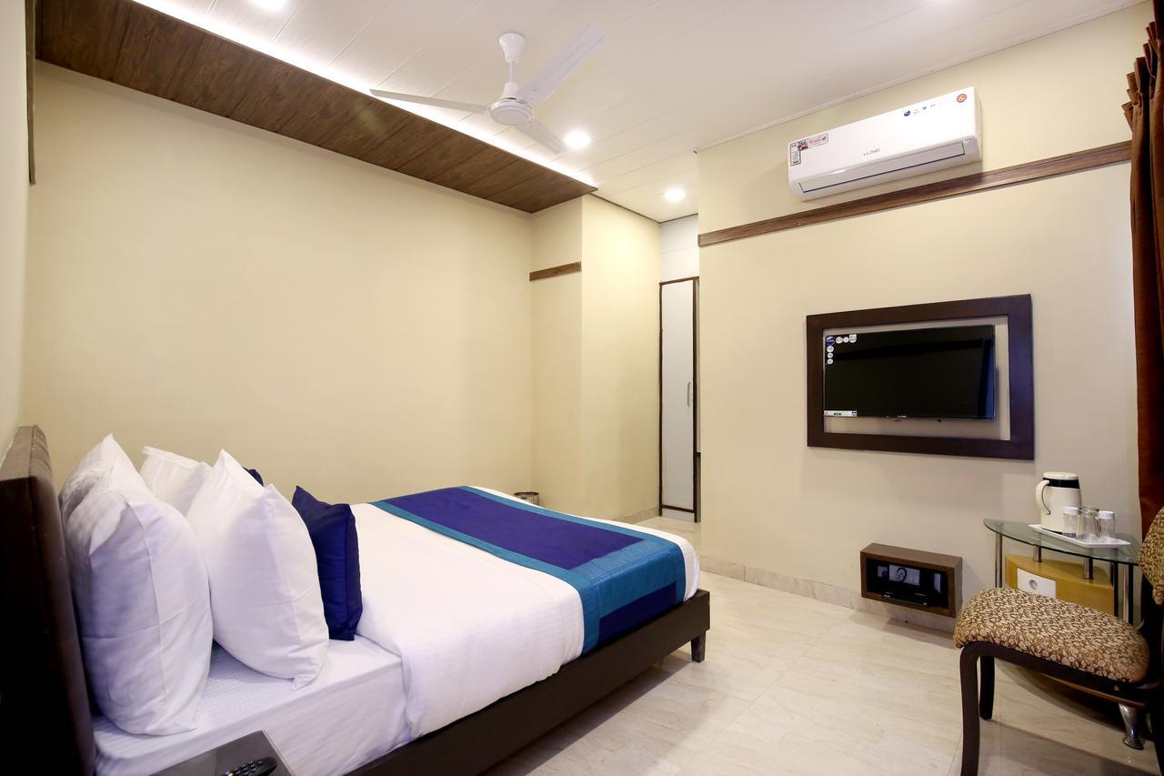 Hotel 7 Chandīgarh Εξωτερικό φωτογραφία