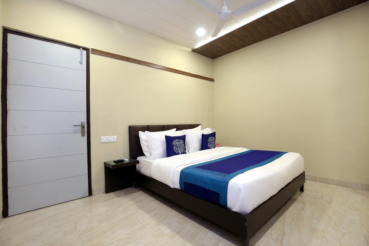 Hotel 7 Chandīgarh Εξωτερικό φωτογραφία