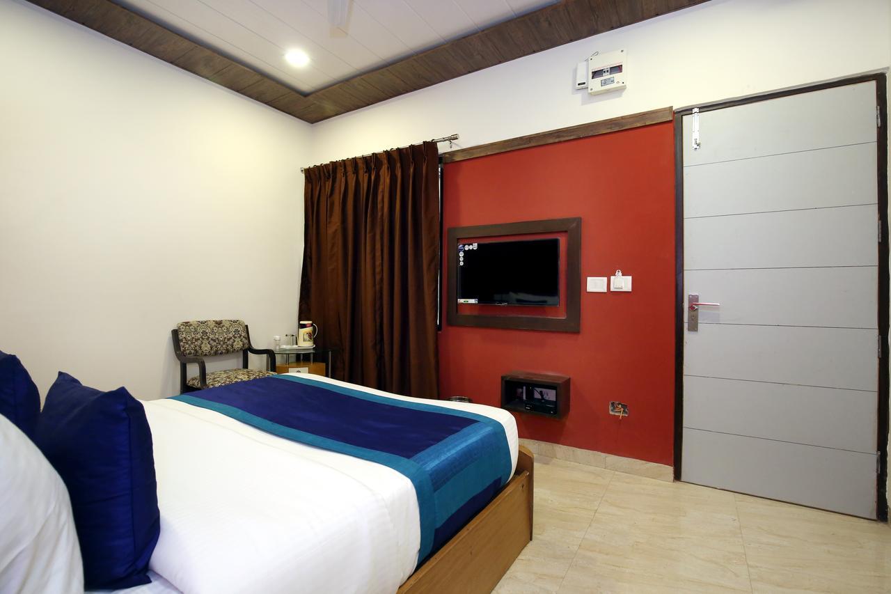Hotel 7 Chandīgarh Εξωτερικό φωτογραφία